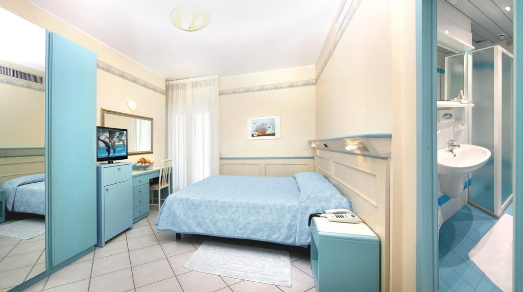 Hotel Arizona 里乔内 外观 照片