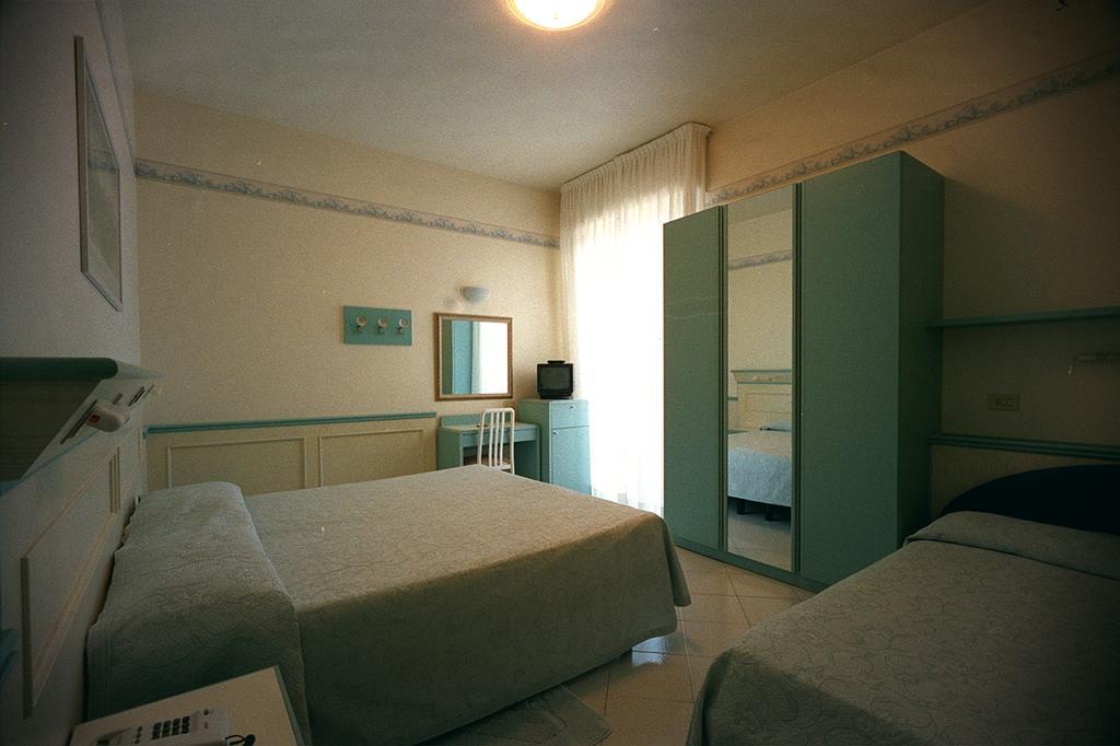 Hotel Arizona 里乔内 外观 照片