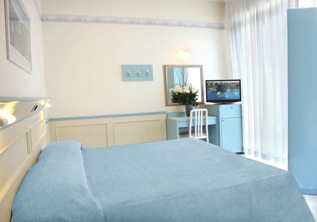 Hotel Arizona 里乔内 外观 照片