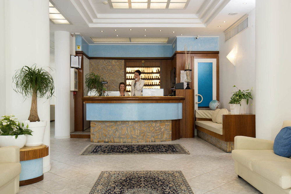 Hotel Arizona 里乔内 外观 照片