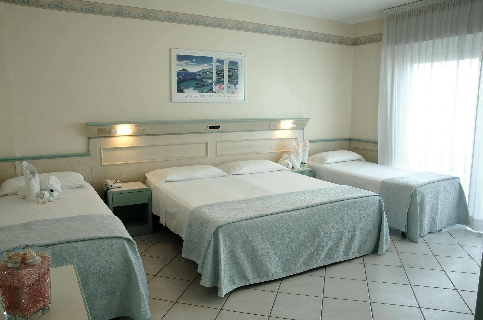 Hotel Arizona 里乔内 外观 照片
